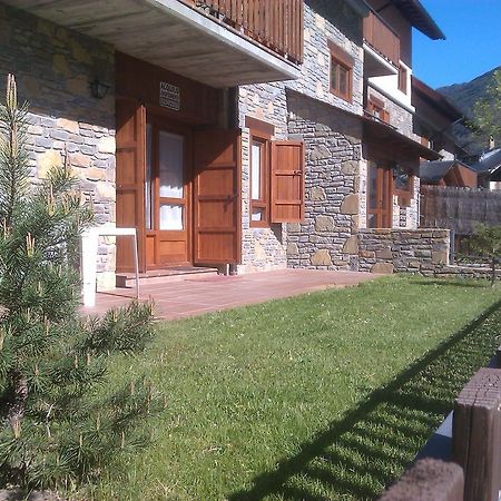 Apartmentsuitespain Baqueira Jardin Эстерри-д'Анеу Экстерьер фото