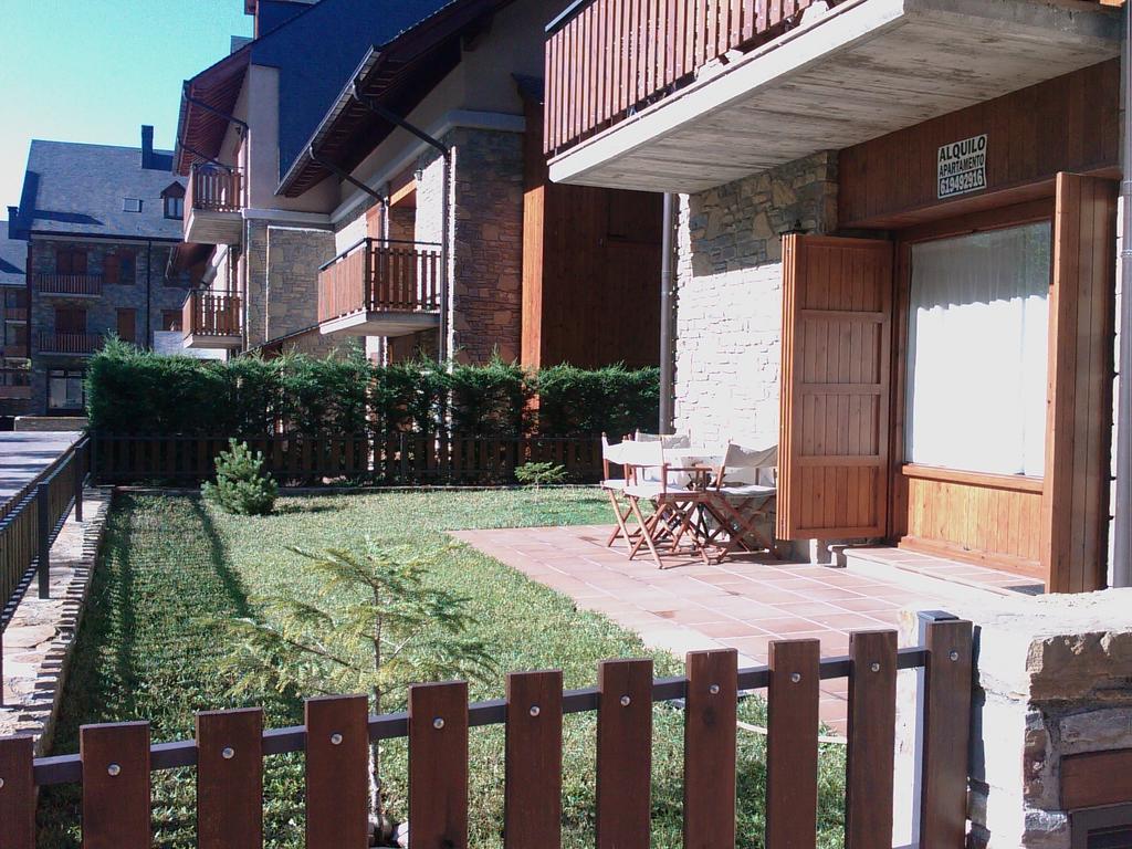 Apartmentsuitespain Baqueira Jardin Эстерри-д'Анеу Экстерьер фото