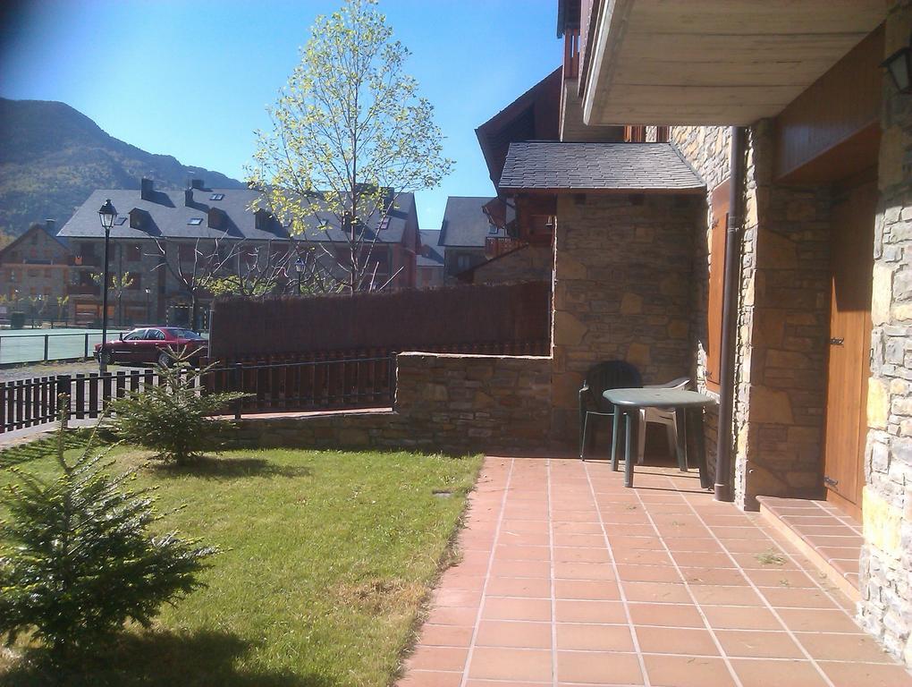 Apartmentsuitespain Baqueira Jardin Эстерри-д'Анеу Экстерьер фото