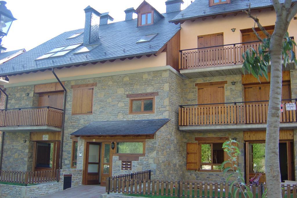 Apartmentsuitespain Baqueira Jardin Эстерри-д'Анеу Номер фото