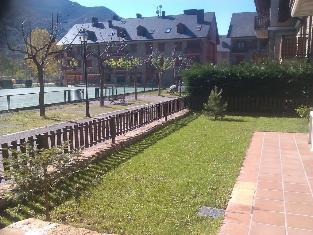 Apartmentsuitespain Baqueira Jardin Эстерри-д'Анеу Номер фото